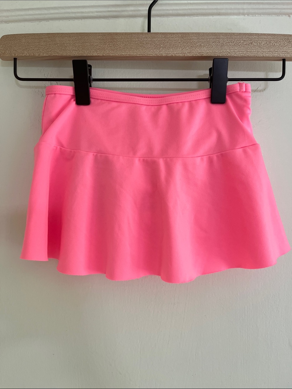 Size 5 Girls Land’s End Neon Pink Swim Skirt Bikini Bottoms - Picture 2 of 8